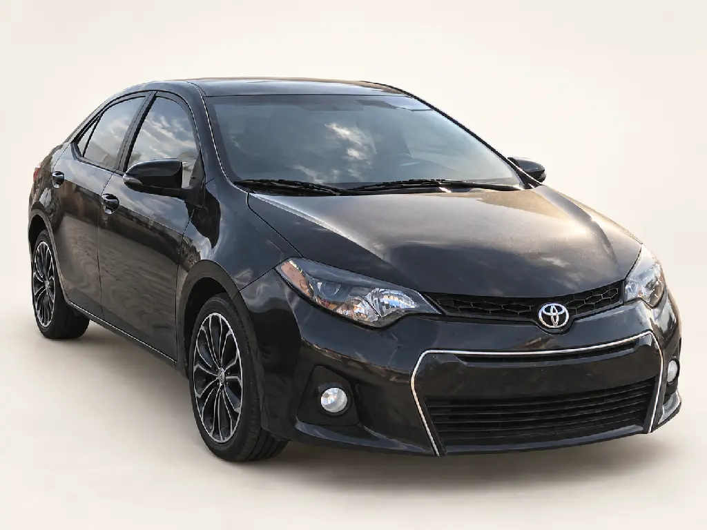 corolla-sport-2015-black-front-studio.webp